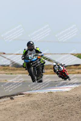 media/Apr-25-2022-Lets Ride (Mon) [[64890c87c4]]/Group B/1220pm (Wheelie Bump)/